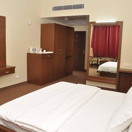Neelkanth'S Bagar Inn Resort Jhunjhunu Экстерьер фото