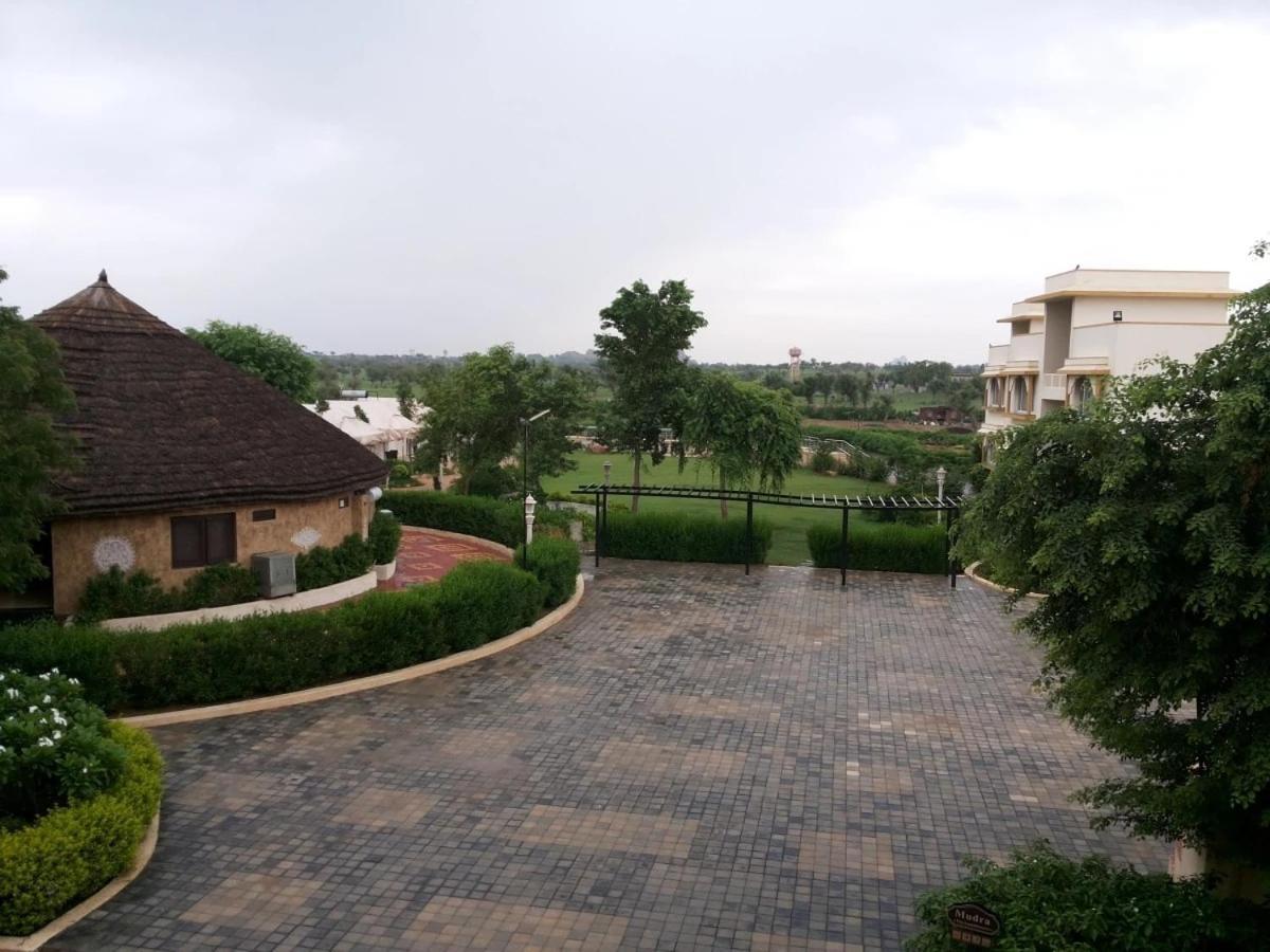 Neelkanth'S Bagar Inn Resort Jhunjhunu Экстерьер фото