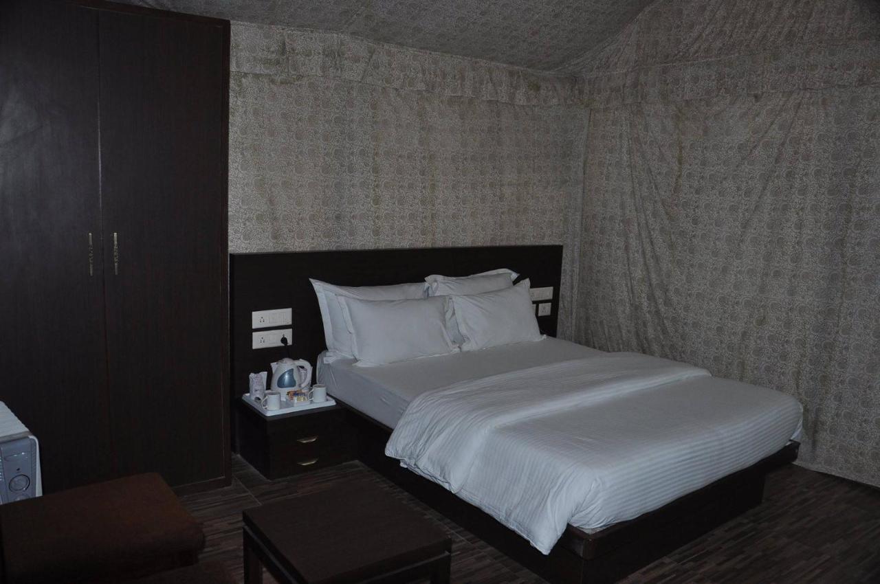 Neelkanth'S Bagar Inn Resort Jhunjhunu Экстерьер фото